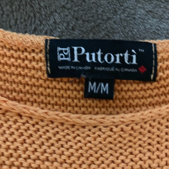 Beautiful, brand new knit sweater. Never worn. - Picture 5 of 5